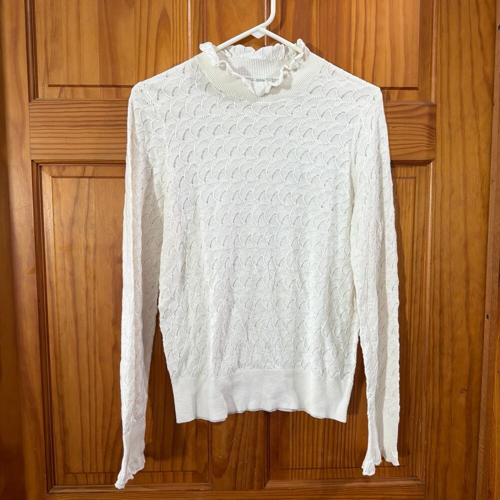 Women's white knit long-sleeve ruffled mock neck sweater Size M